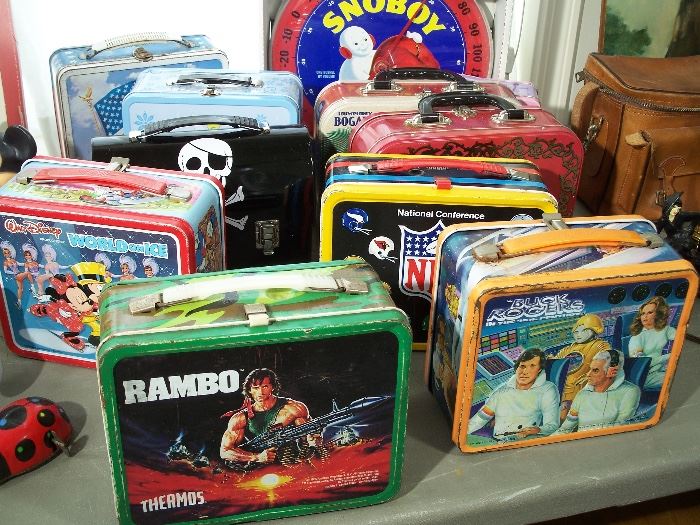 Vintage tin lunchboxes