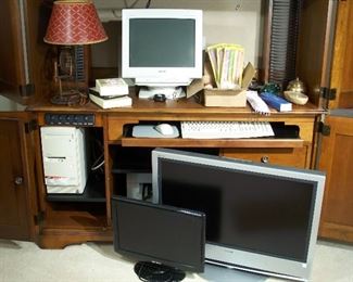 6 televisions, Apple computer, printer