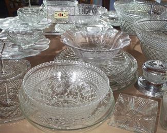 Crystal and glass service pieces