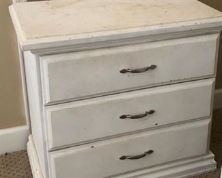 3-Drawer Dresser (needs love)