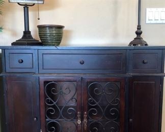 Entry/Small Buffet, Lamps