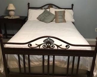 full/double metal bed (w/boxsprings, mattress, and rails)