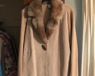 Nygard Collection suede jacket w/rabbit fur collar (sz 14-16)
