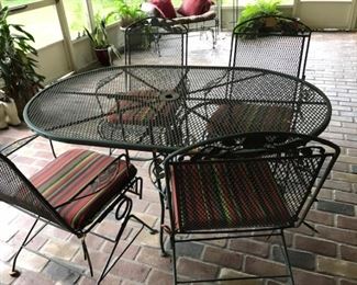 patio table & 4 chairs