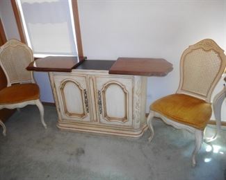 Drexel Furniture Side Board Serve Cart