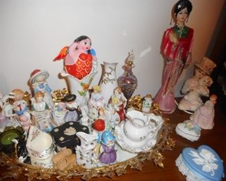 KNICK KNACKS