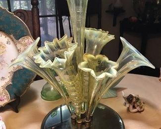 Vaseline Glass Epergne