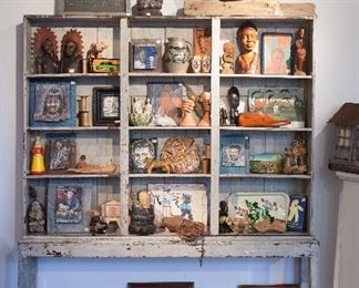 Smalls and objects of art