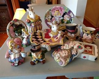 9 pieces Fitz and Floyd Alice in Wonderland Collectibles