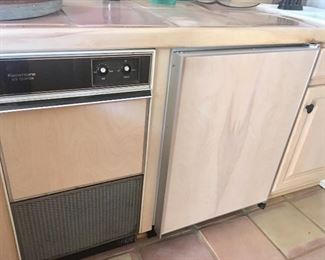  Mini refrigerator and icemaker 