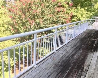Outdoor aluminum railing 