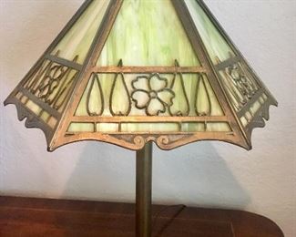  Antique slag-glass brass lamp 