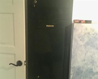 Stack-On gun safe 