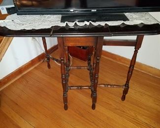 Vintage gateleg table...sorry...homeowner took back