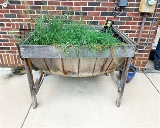 Large planter