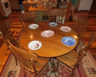 Oak Table w/ 6 chairs