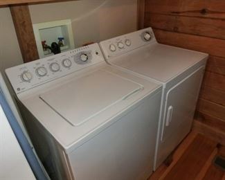 Commercial Series GE 2018 Washer/Dryer -All appliances are very clean and in working order.