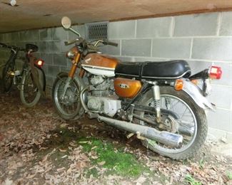 Restorable 1971 Honda  CB175 - Eligible for Antique tag.