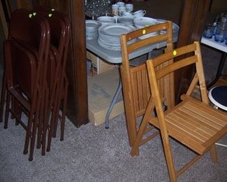 WOOD AND METAL FOLDING CHAIRS