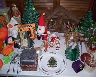 HOLIDAY ITEMS