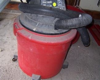 WET/DRY CRAFTSMAN SHOP VAC.