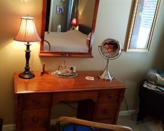 Vanity desk with mirror and chair