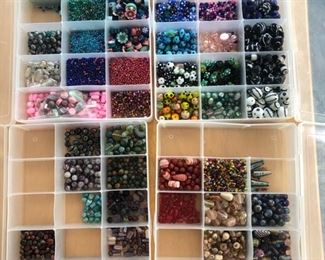 Glass beads for jewelry making