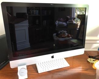 Apple monitor and keyboard