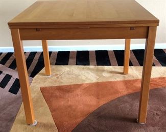 Copenhagen Expandable Table and Chairs