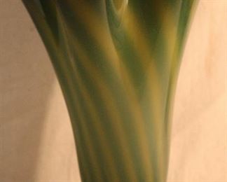 Dan Bergsma studio art glass handkerchief vase