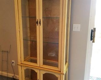 display case