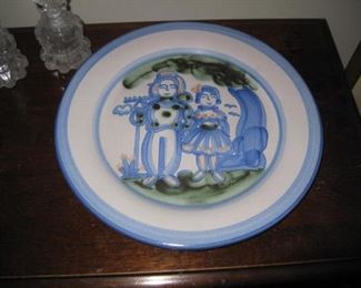 Set of 3 Hadley Louisville pottery plates and platter