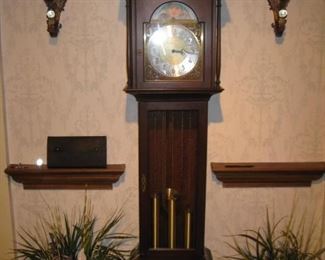 Small case clock