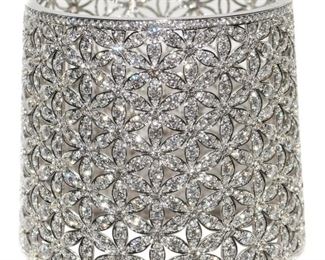 18 kt TAPERED 20.51ct DIAMOND CUFF