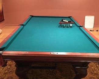 Pool Table "Sterling" Mint with light and accessories