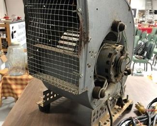 Vintage Squirrel Fan