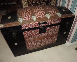 Dome top TRUNK