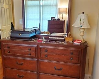 Vintage Mahogany dresser with mirror 