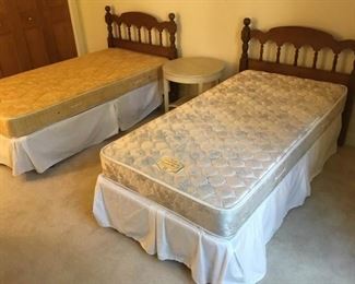 Twin Bed Set and Table