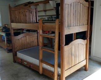 Bunk Bed with Removable Ladder