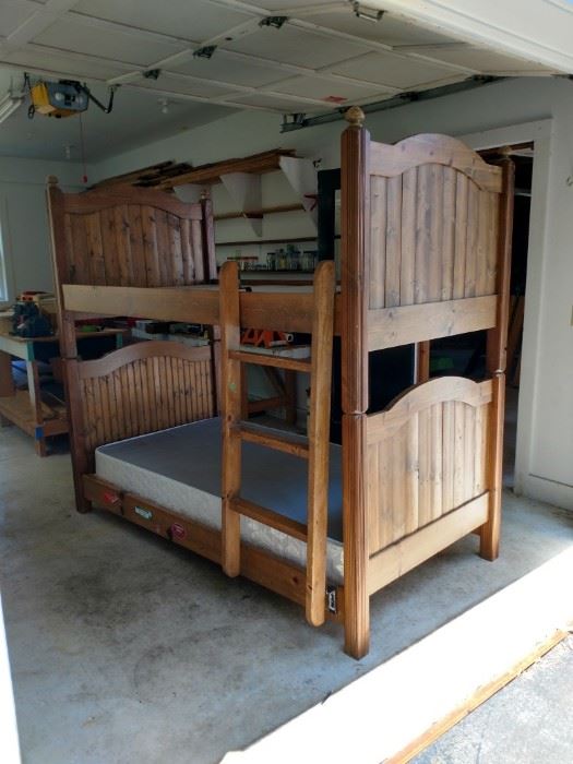 Bunk Bed with Removable Ladder