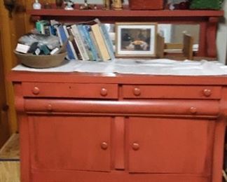 SHABBY SIDE TABLE