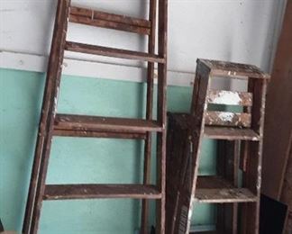 WOOD LADDER
