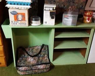 SHABBY GREEN SHELF