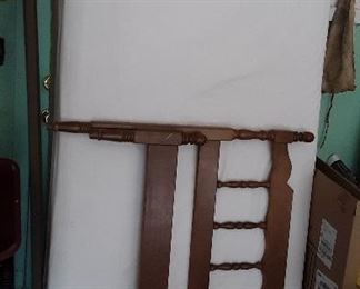 TWIN BED