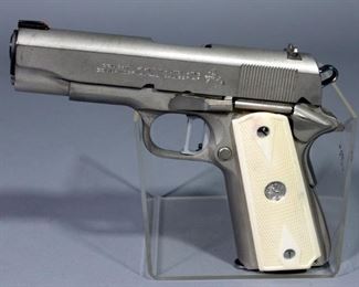 Colt Combat Commander Series 70 1911 Style .45 Auto Pistol SN# 70SC33856, With 3 Extra Grips, 2 Extra Mags