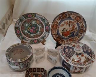 Beautiful lot of Asian decor