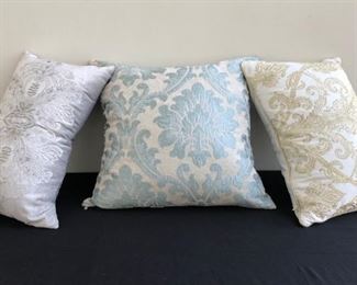 Decorative Luxury Pillows w Floral Patterns