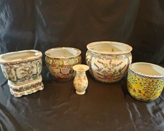 Four ceramic Asian vases or pots and one Rosenthal vase