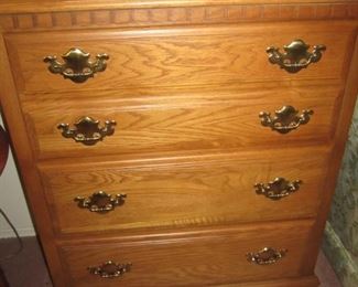 CHEST OF DRAWERS
